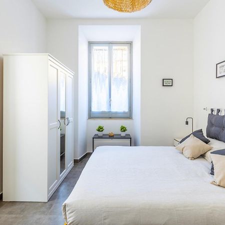 Hostly - Nicole Apartment Volturno- Full Rome Center المظهر الخارجي الصورة
