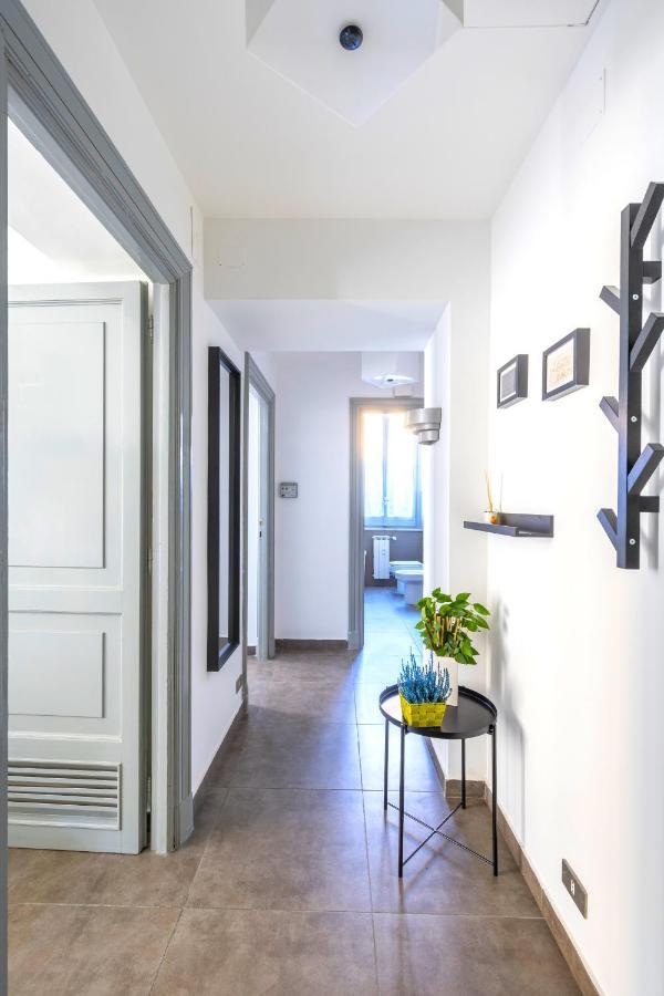 Hostly - Nicole Apartment Volturno- Full Rome Center المظهر الخارجي الصورة