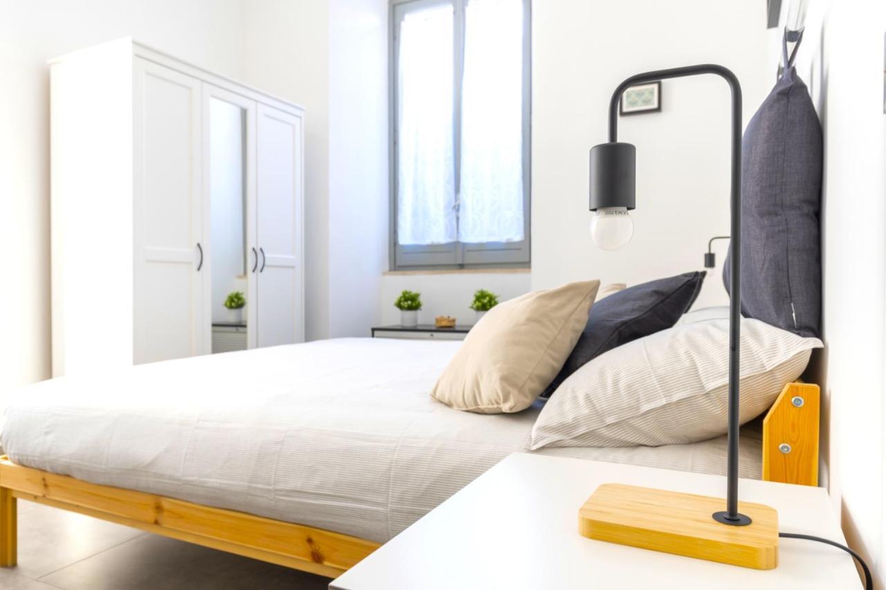 Hostly - Nicole Apartment Volturno- Full Rome Center المظهر الخارجي الصورة